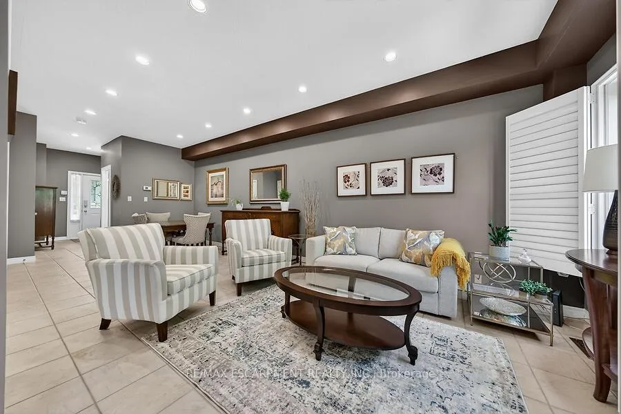 Photo 9 of 354 Highland Road W, Hamilton, Stoney Creek Mountain — HOMEH