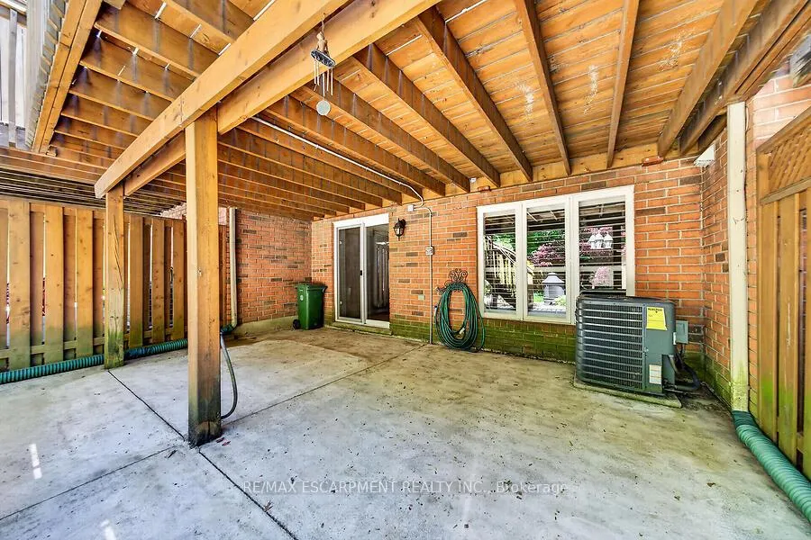 Photo 25 of 354 Highland Road W, Hamilton, Stoney Creek Mountain — HOMEH