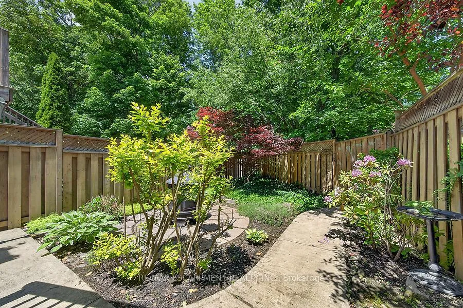 Photo 28 of 354 Highland Road W, Hamilton, Stoney Creek Mountain — HOMEH