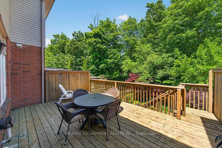 Photo 32 of 354 Highland Road W, Hamilton, Stoney Creek Mountain — HOMEH