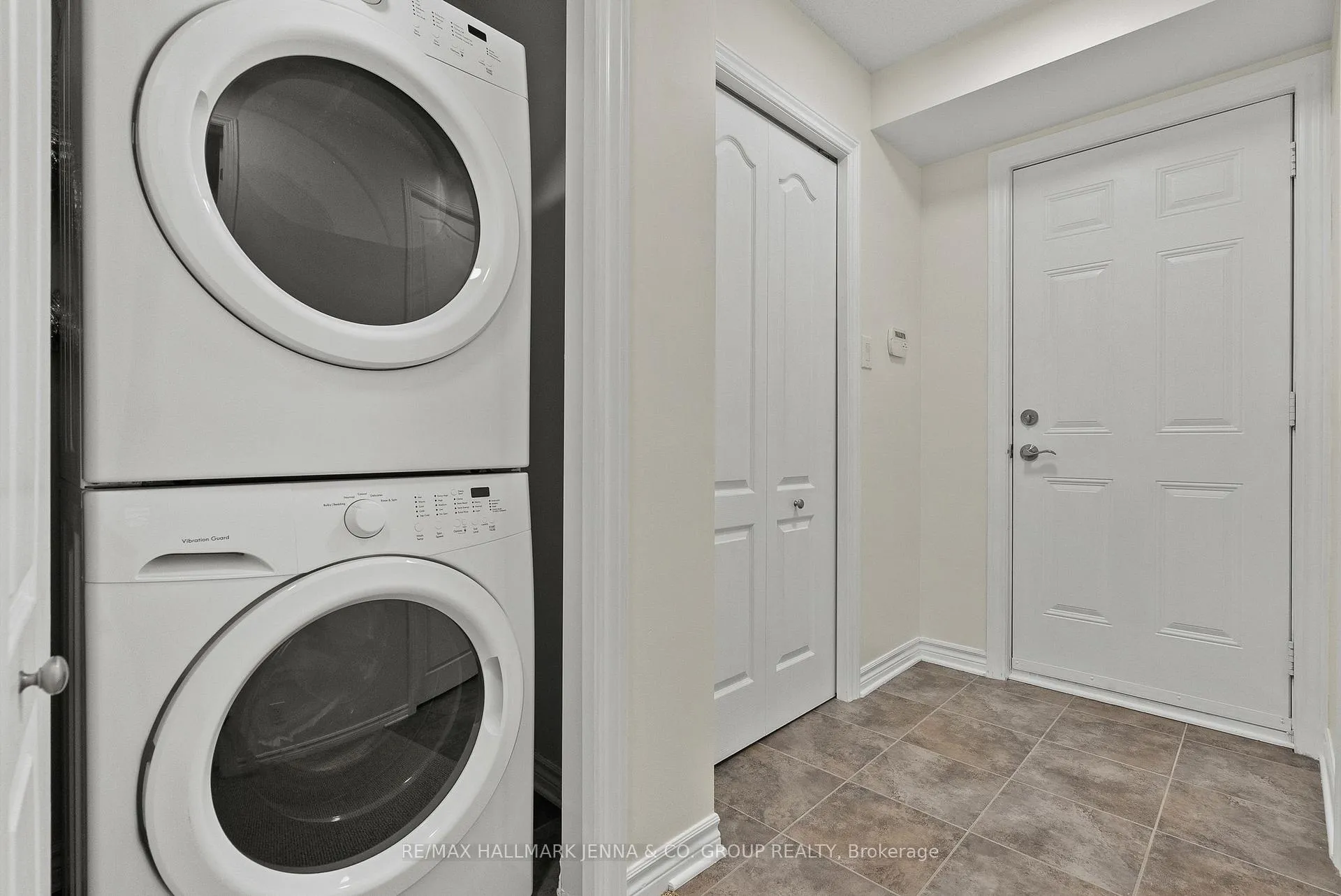 Photo 21 of Unit 83, 282 Pembina Private, Ottawa, Riverside South/Gloucester Glen — HOMEH