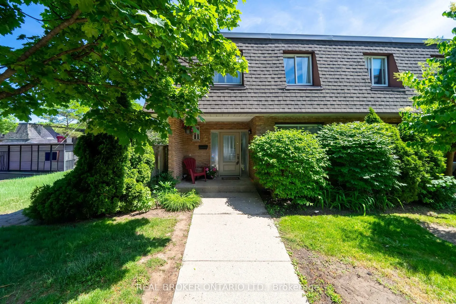 Front of Unit 1, 684 Dynes Road