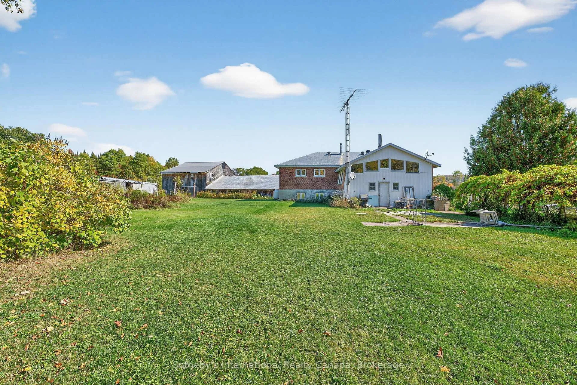 Photo 39 of 122 McFadden Line, Powassan, Trout Creek — HOMEH