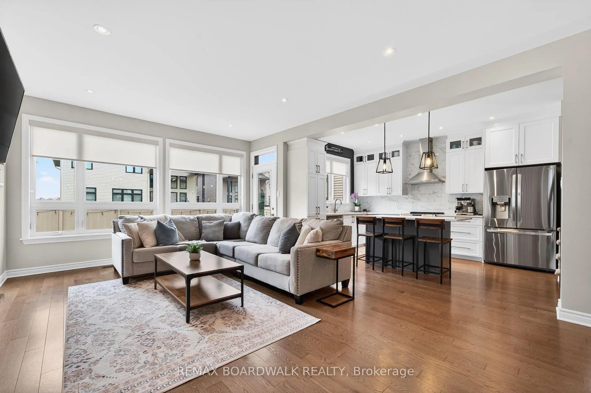Photo 11 of 38 Thunderbolt Street, Ottawa, Kanata - Emerald Meadows/Trailwest — HOMEH