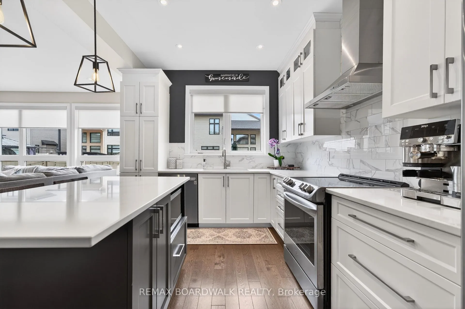 Photo 14 of 38 Thunderbolt Street, Ottawa, Kanata - Emerald Meadows/Trailwest — HOMEH