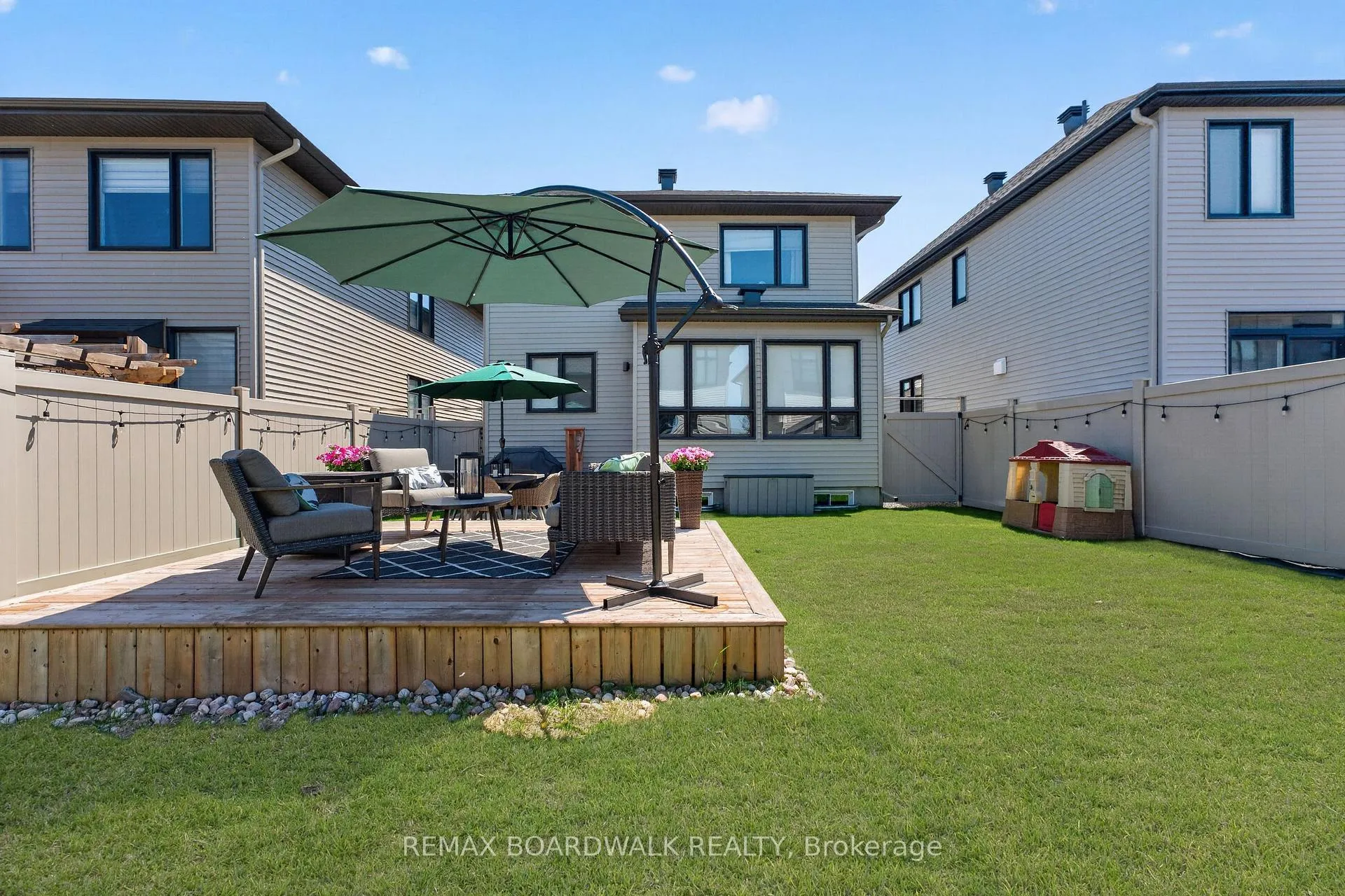 Photo 37 of 38 Thunderbolt Street, Ottawa, Kanata - Emerald Meadows/Trailwest — HOMEH