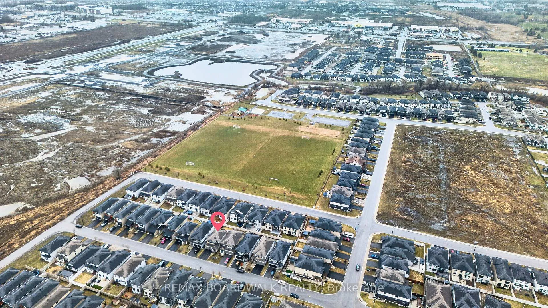 Photo 43 of 38 Thunderbolt Street, Ottawa, Kanata - Emerald Meadows/Trailwest — HOMEH