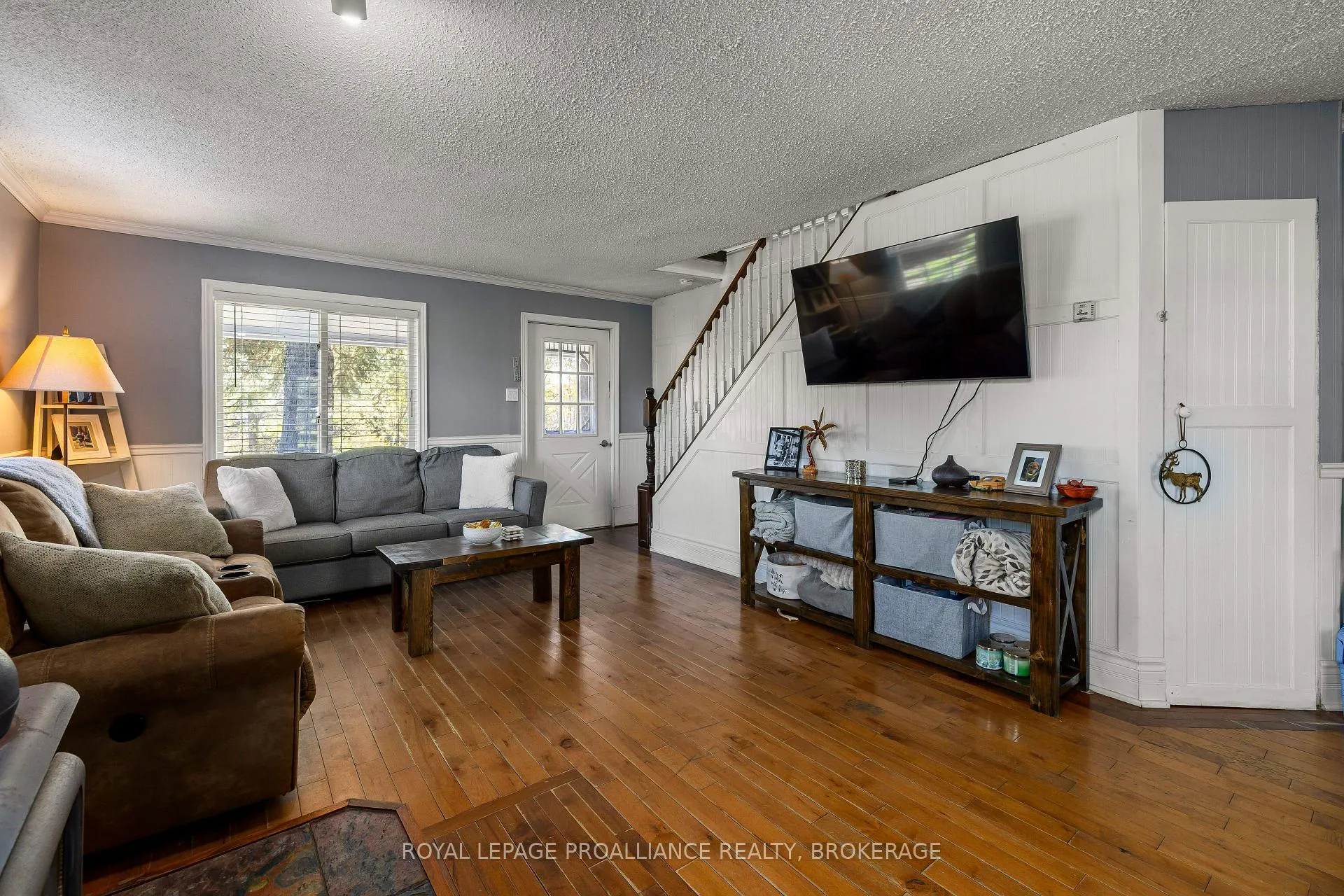 Photo 3 of 6045 Verona Street, Frontenac, Frontenac South — HOMEH