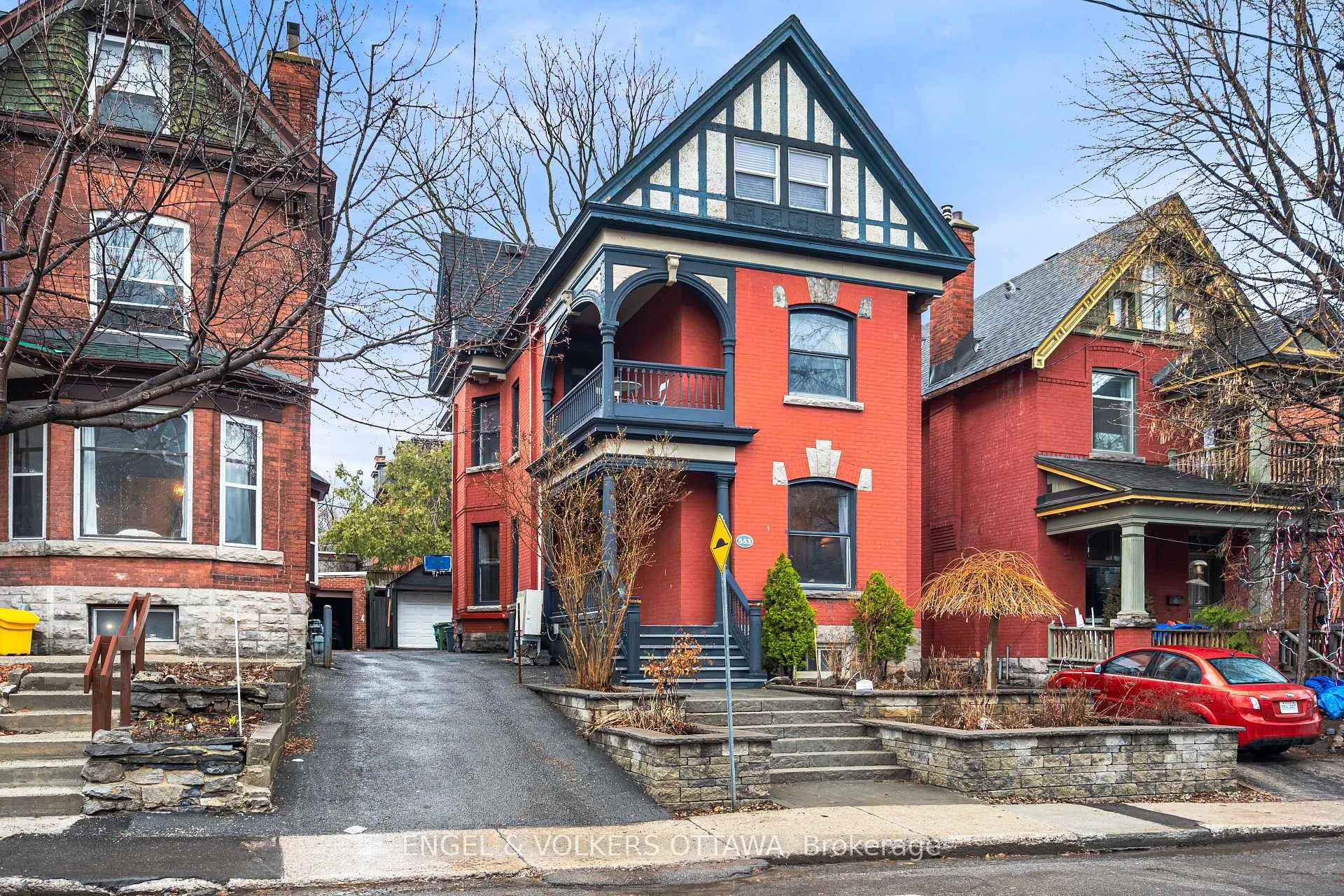 Photo 2 of 553 Gilmour Street, Ottawa, Ottawa Centre — HOMEH
