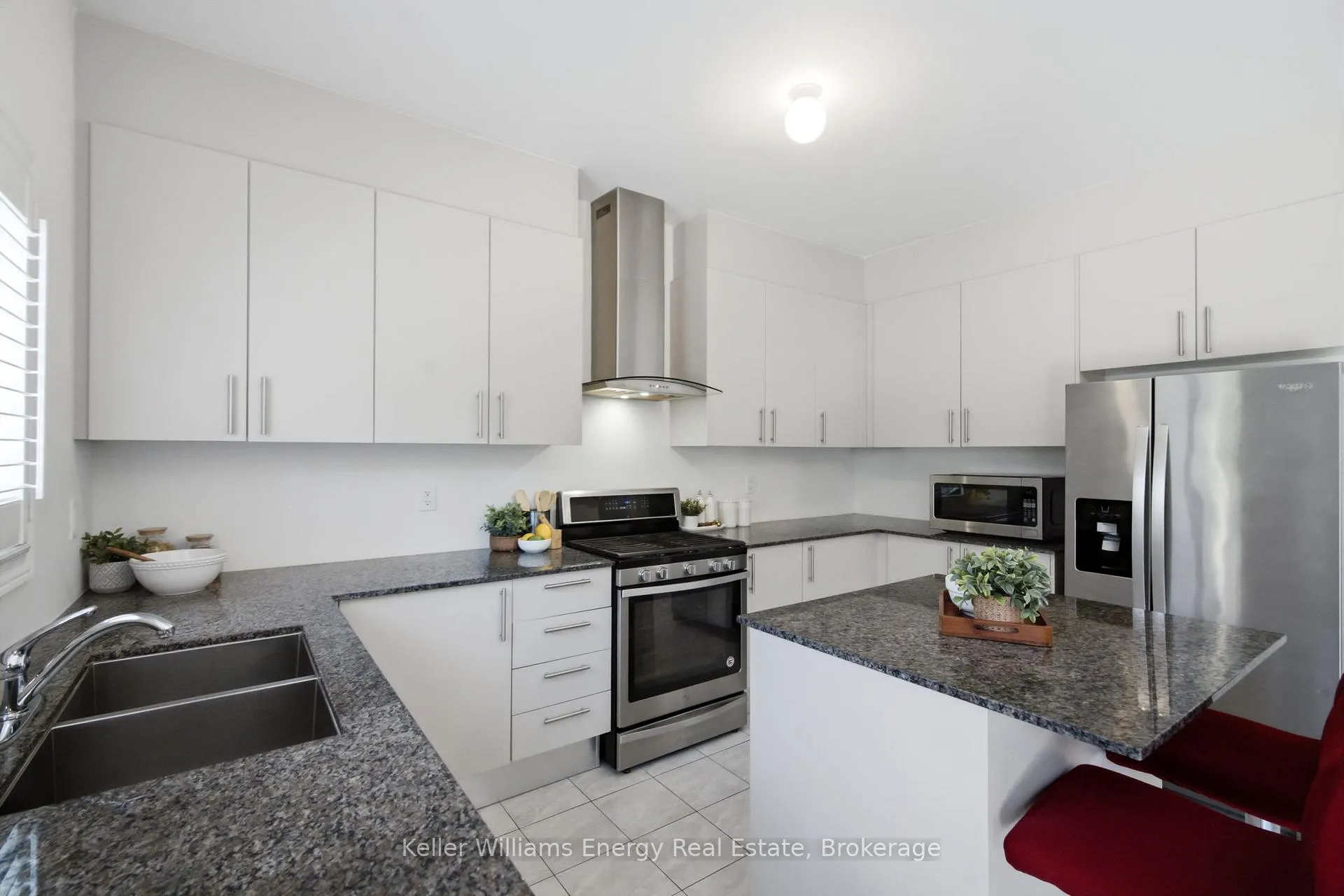 Photo 14 of 223 Lyle Drive, Clarington, Bowmanville — HOMEH