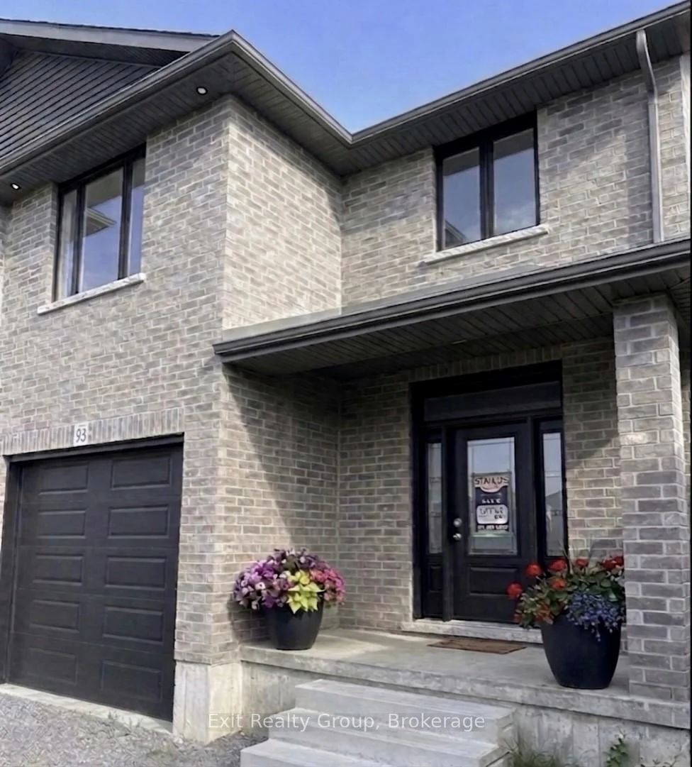 Photo 4 of 93 Wims Way, Belleville, Thurlow Ward — HOMEH