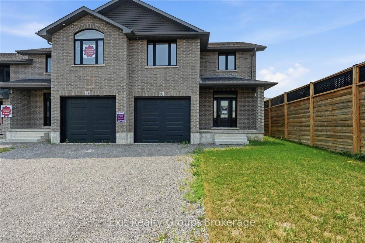 Photo 5 of 93 Wims Way, Belleville, Thurlow Ward — HOMEH