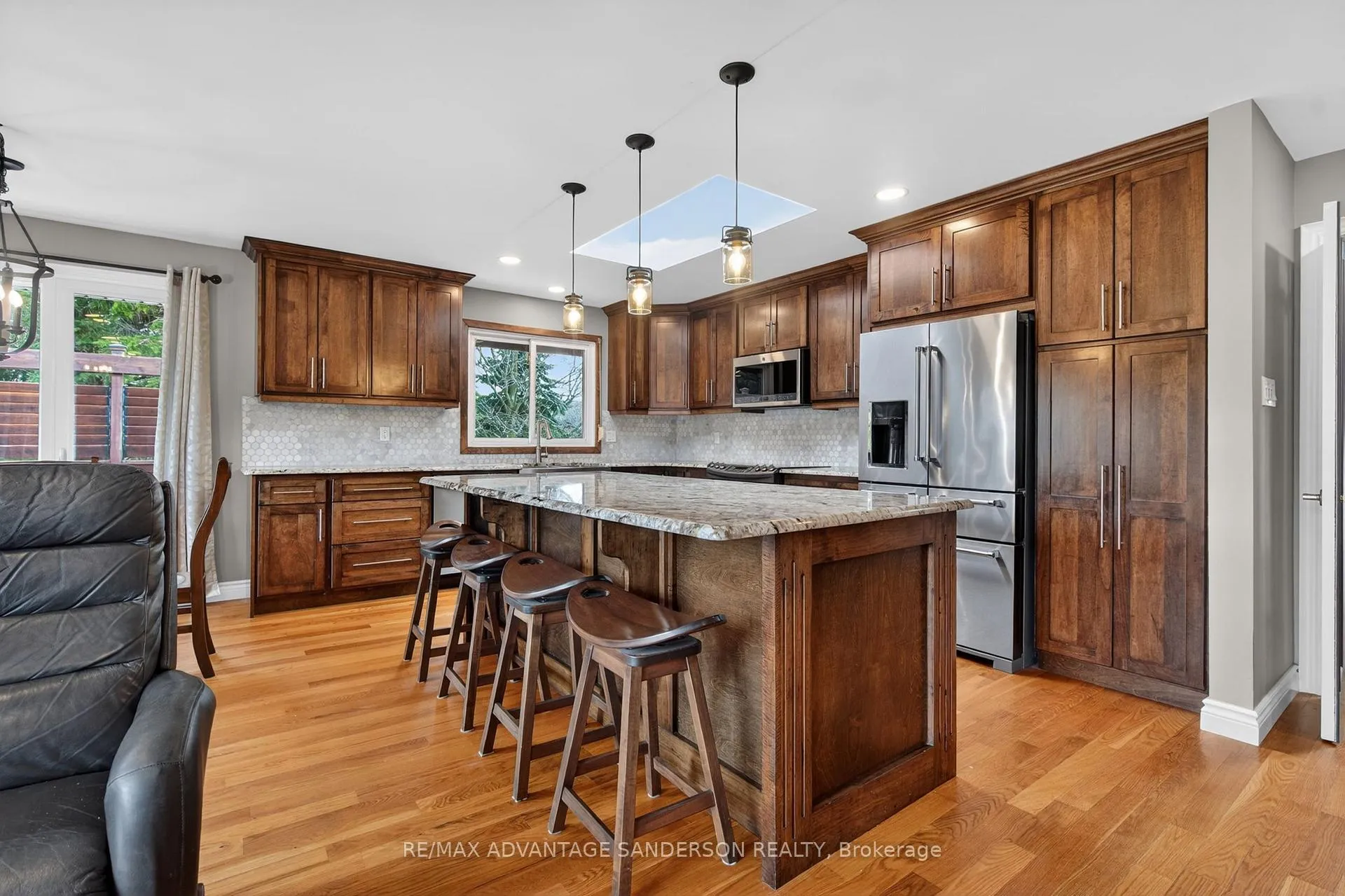 Photo 19 of 109 Salisbury Drive, Middlesex Centre, Birr — HOMEH