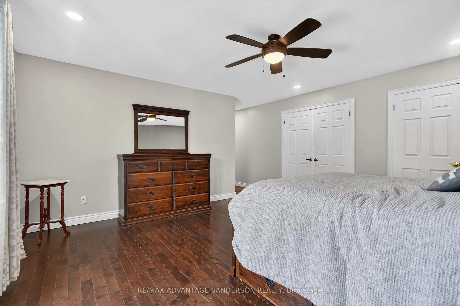 Photo 26 of 109 Salisbury Drive, Middlesex Centre, Birr — HOMEH