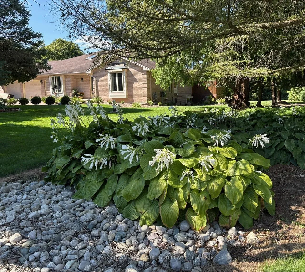 Photo 41 of 109 Salisbury Drive, Middlesex Centre, Birr — HOMEH
