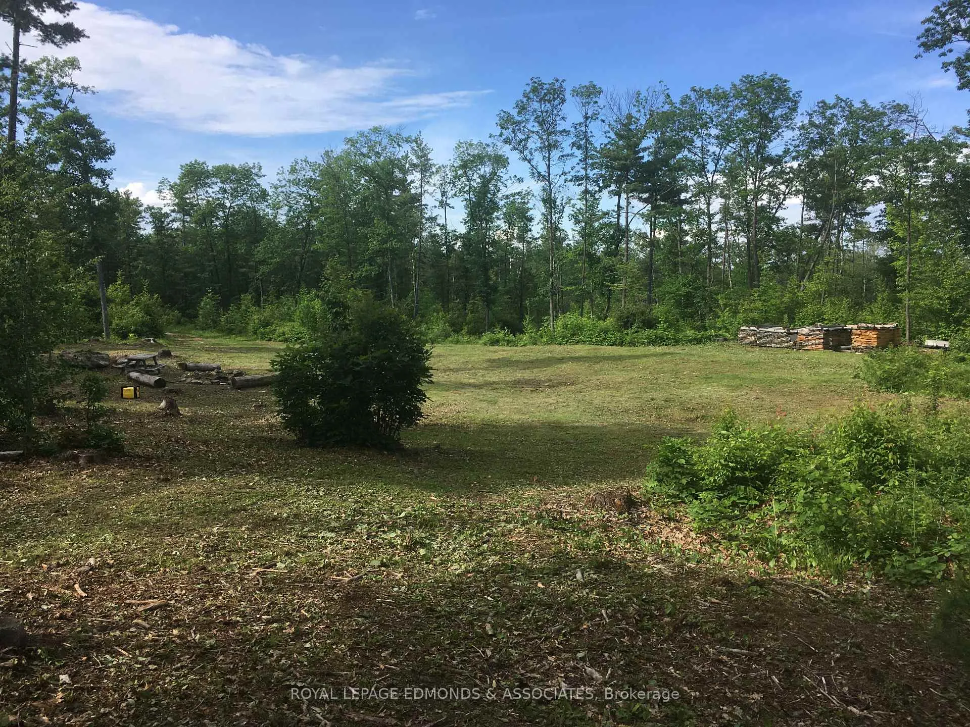 Photo 21 of Reiche Road, North Algona Wilberforce, North Algona/Wilberforce Twp — HOMEH