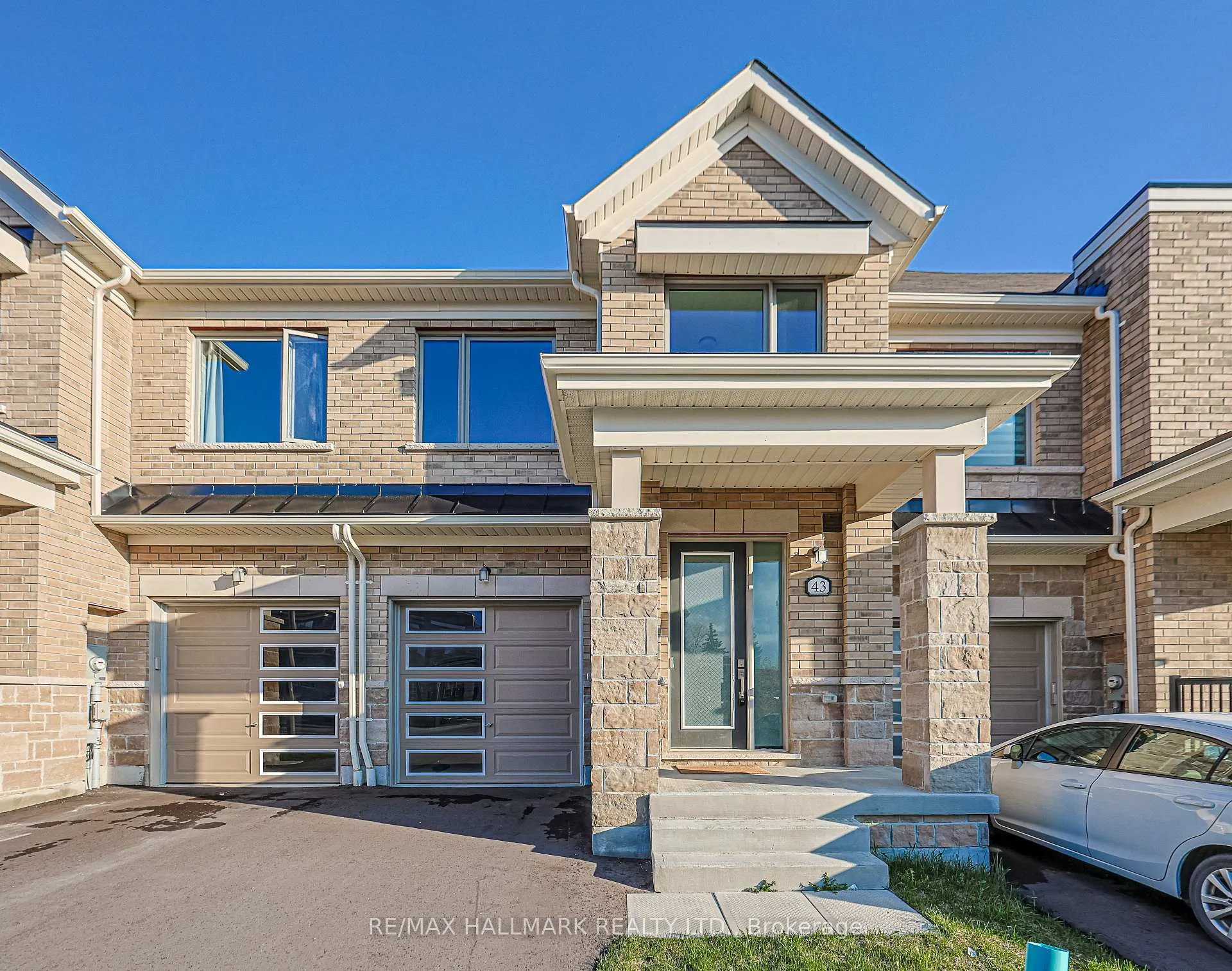 Photo 1 of 43 Seedling Crescent, Markham, Rural Markham — HOMEH