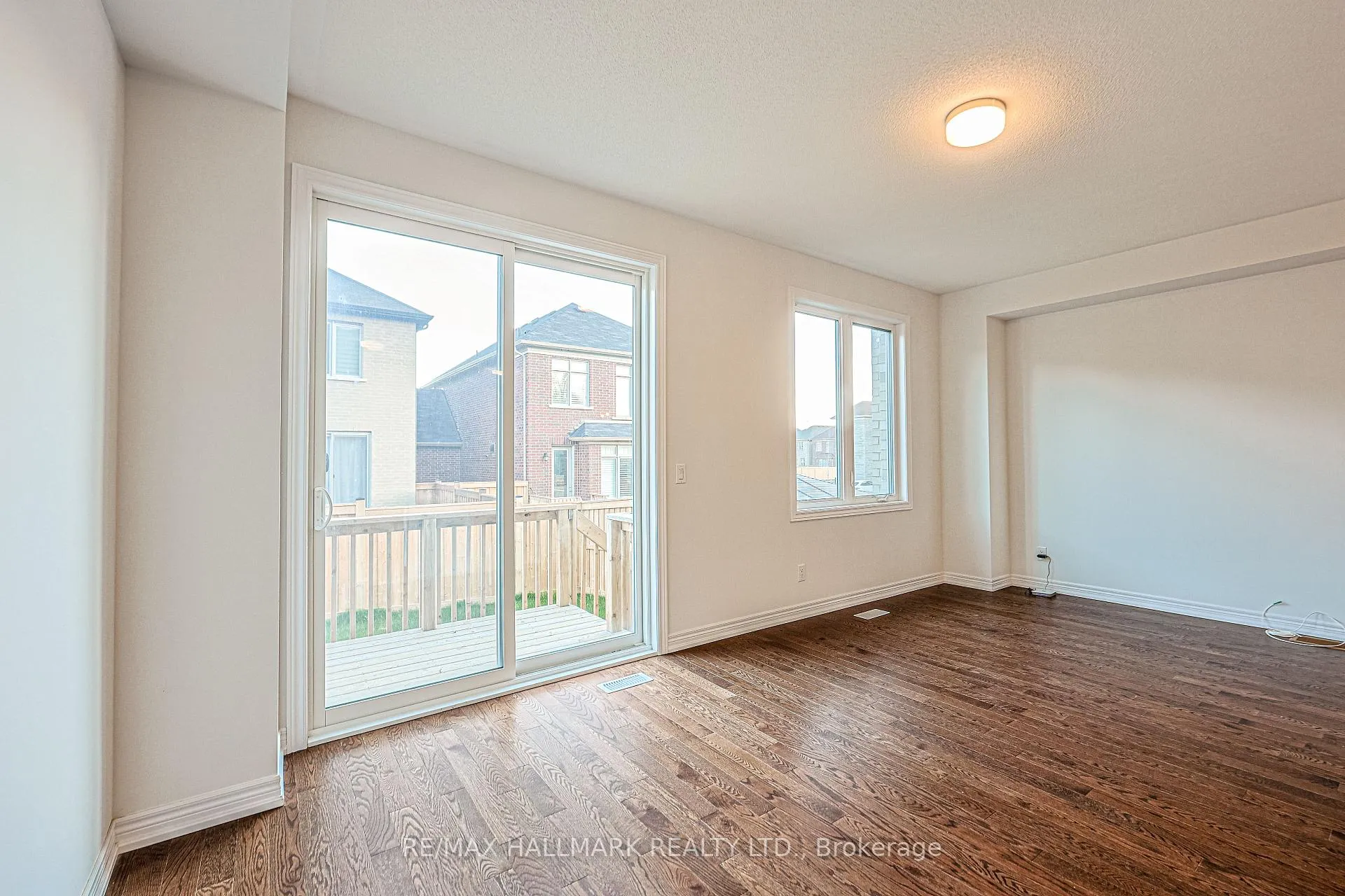 Photo 8 of 43 Seedling Crescent, Markham, Rural Markham — HOMEH