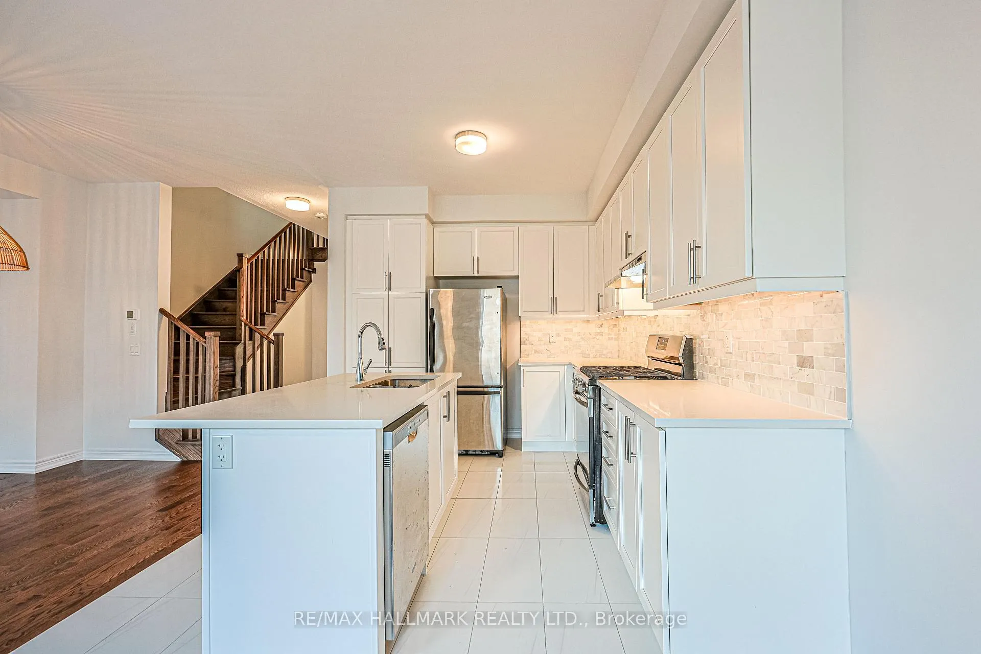Photo 11 of 43 Seedling Crescent, Markham, Rural Markham — HOMEH