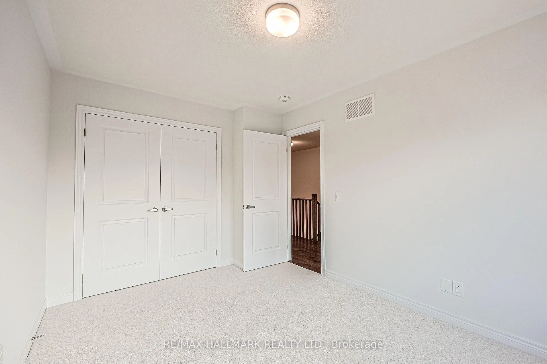 Photo 19 of 43 Seedling Crescent, Markham, Rural Markham — HOMEH