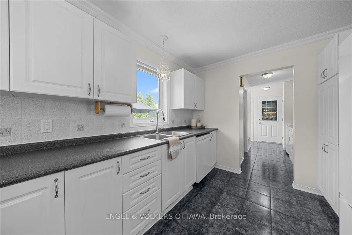Photo 11 of 34 Percy Street, Casselman — HOMEH
