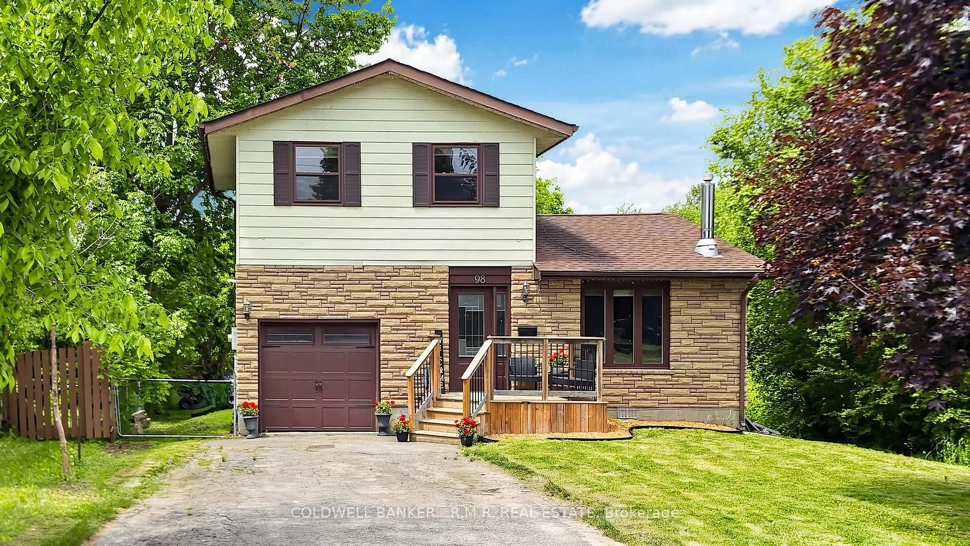 Photo 4 of 98 Metro Road S, Georgina, Keswick North — HOMEH