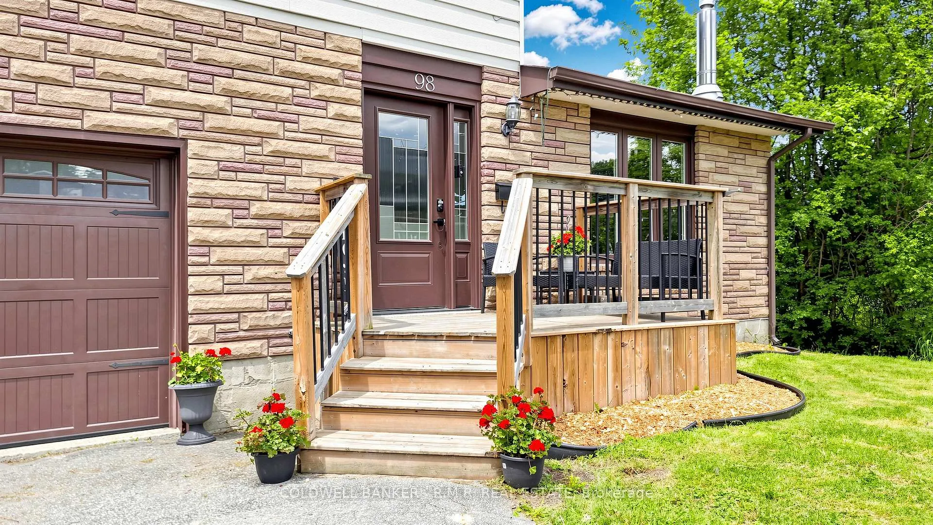 Photo 7 of 98 Metro Road S, Georgina, Keswick North — HOMEH