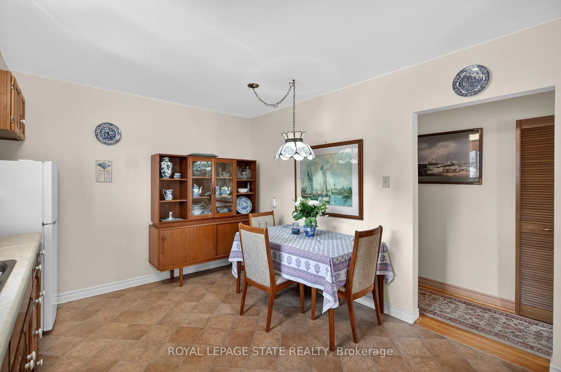 Photo 14 of 34 Helen Street, Hamilton, Dundas — HOMEH