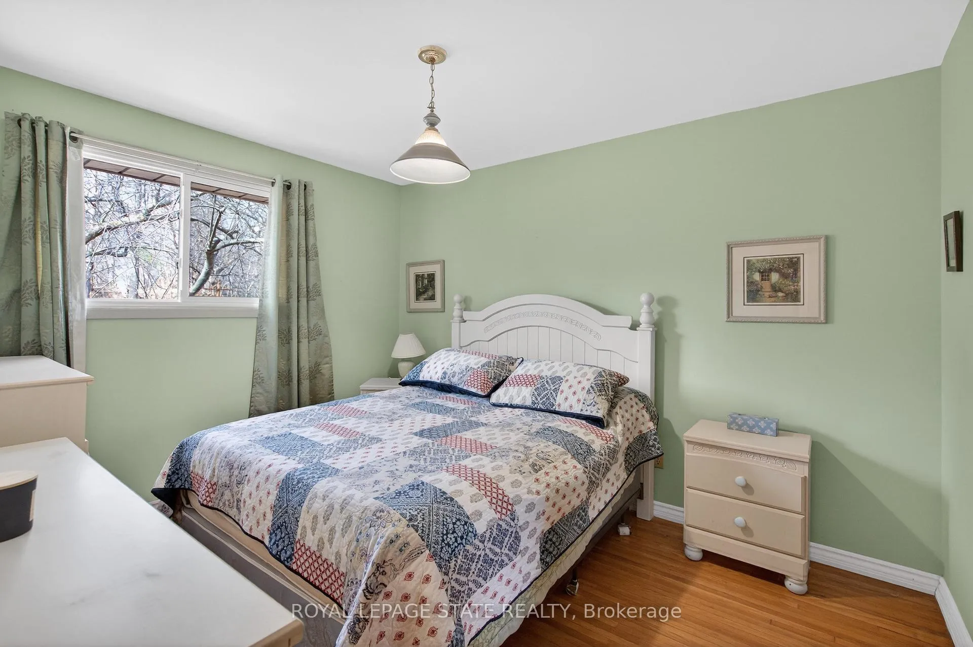 Photo 15 of 34 Helen Street, Hamilton, Dundas — HOMEH