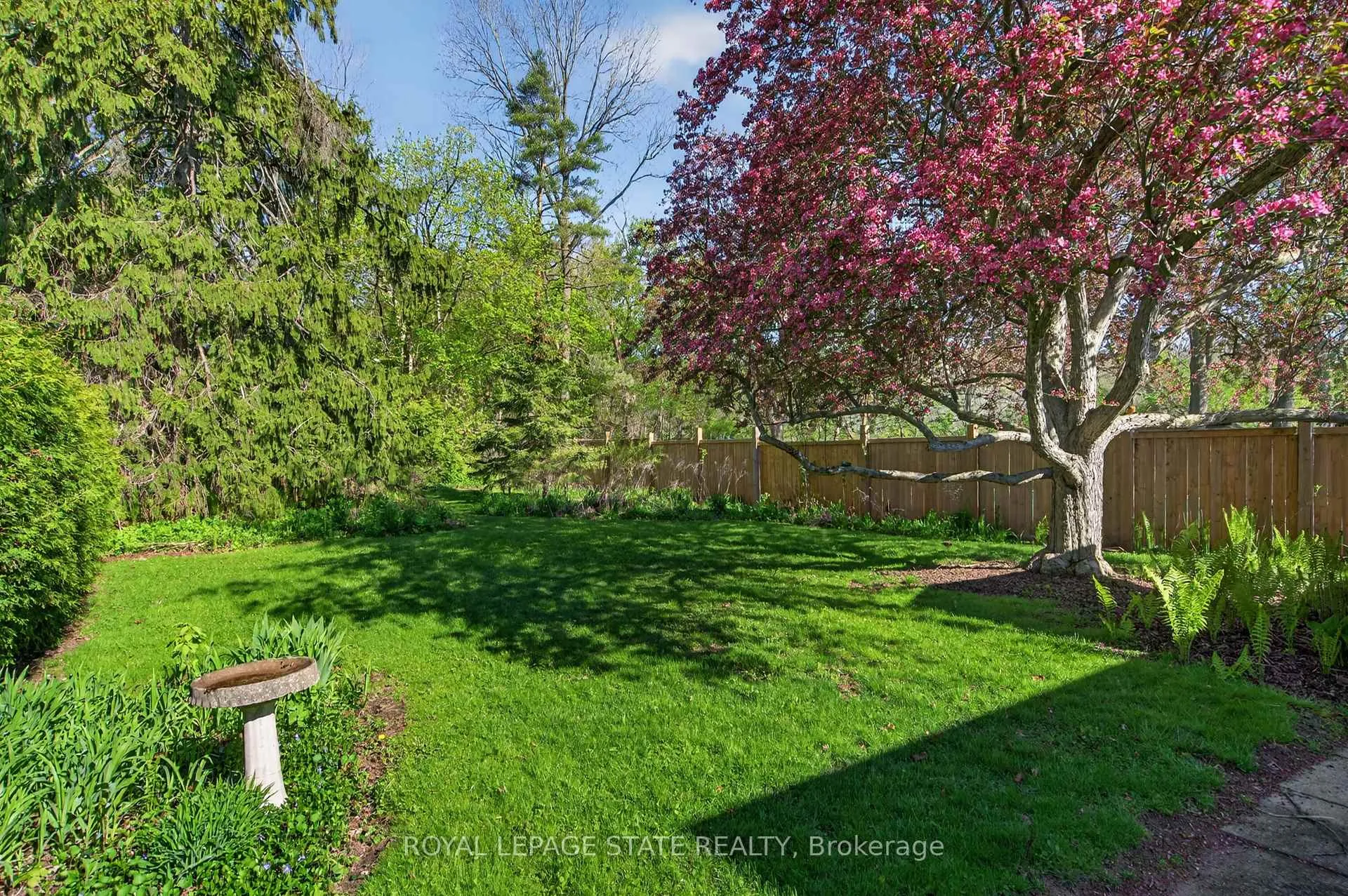 Photo 28 of 34 Helen Street, Hamilton, Dundas — HOMEH