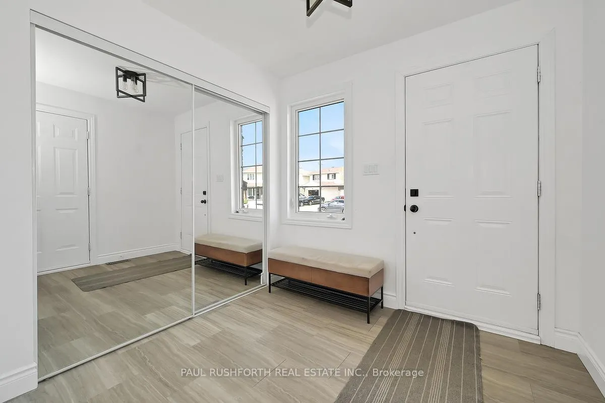 Photo 2 of 1476 Kamouraska Circle, Ottawa, Chateauneuf — HOMEH