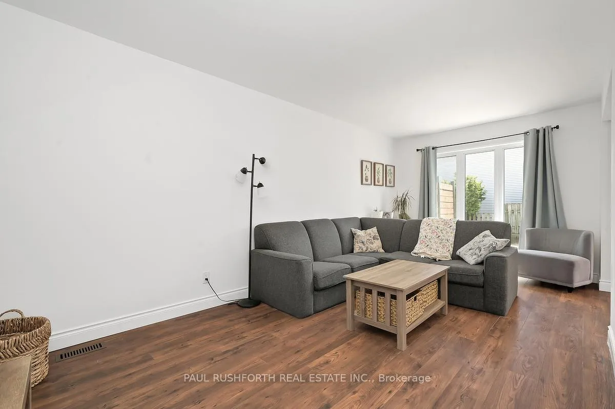 Photo 3 of 1476 Kamouraska Circle, Ottawa, Chateauneuf — HOMEH