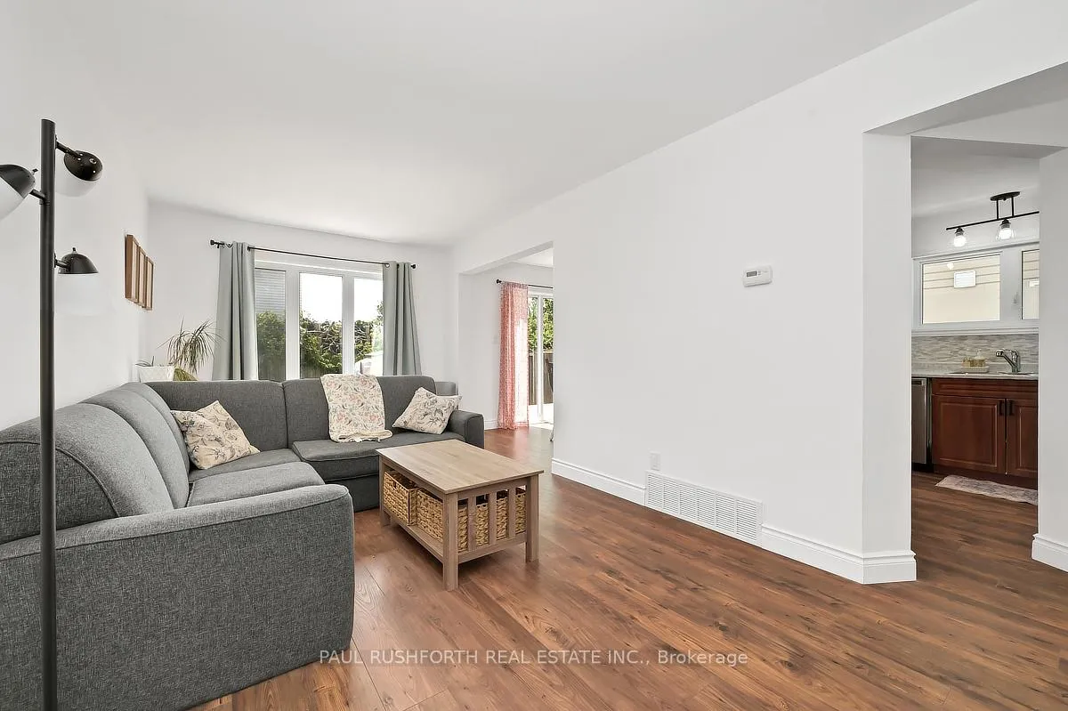 Photo 4 of 1476 Kamouraska Circle, Ottawa, Chateauneuf — HOMEH