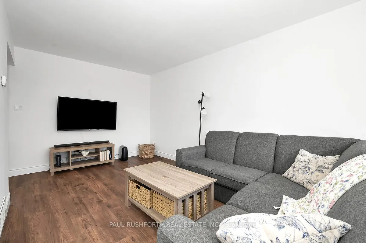 Photo 5 of 1476 Kamouraska Circle, Ottawa, Chateauneuf — HOMEH