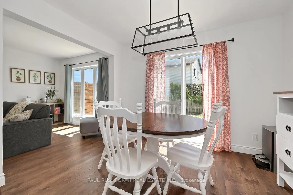 Photo 8 of 1476 Kamouraska Circle, Ottawa, Chateauneuf — HOMEH