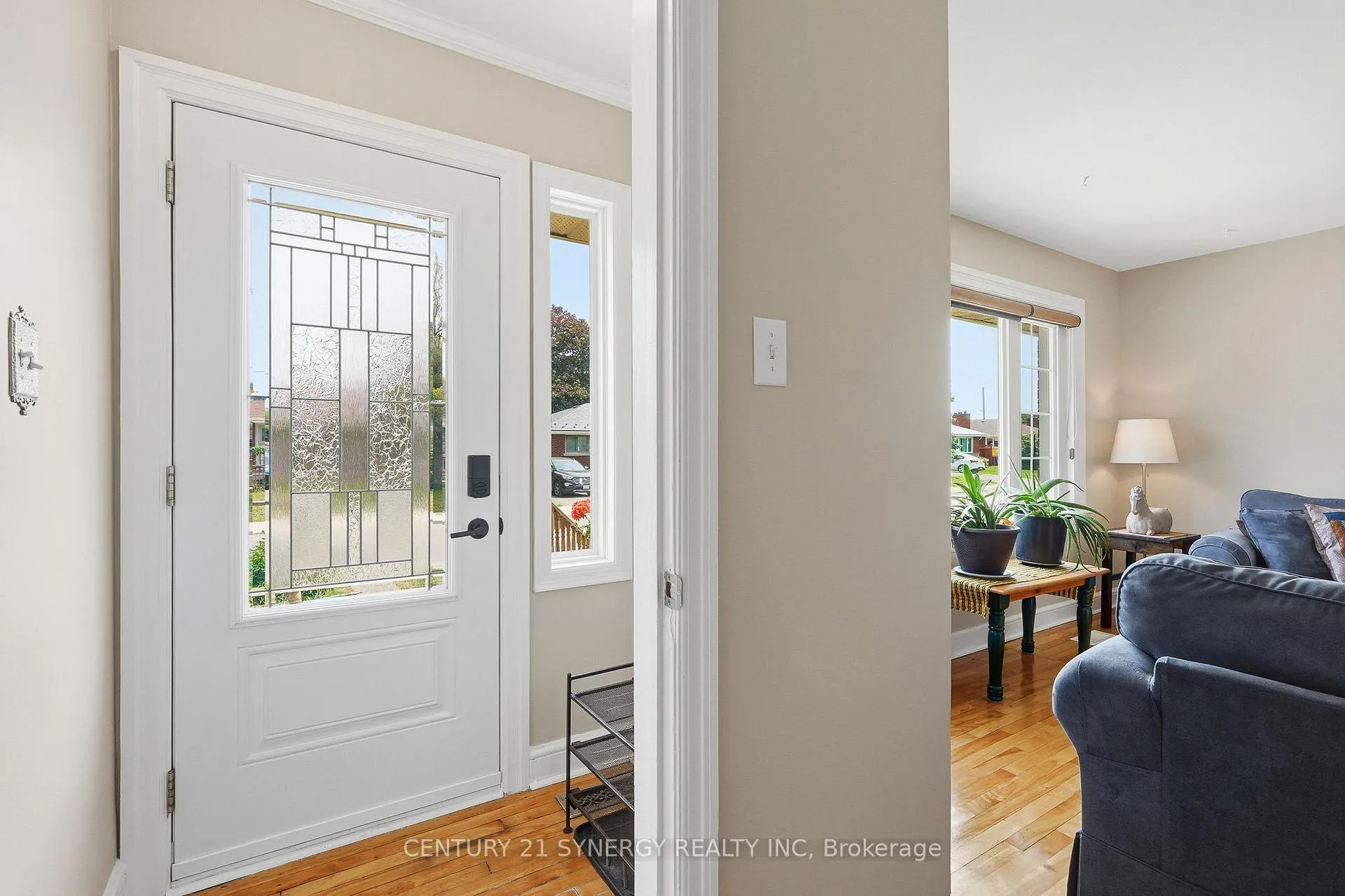 Photo 4 of 1324 Avenue O, Ottawa, Eastway Gardens/Industrial Park — HOMEH