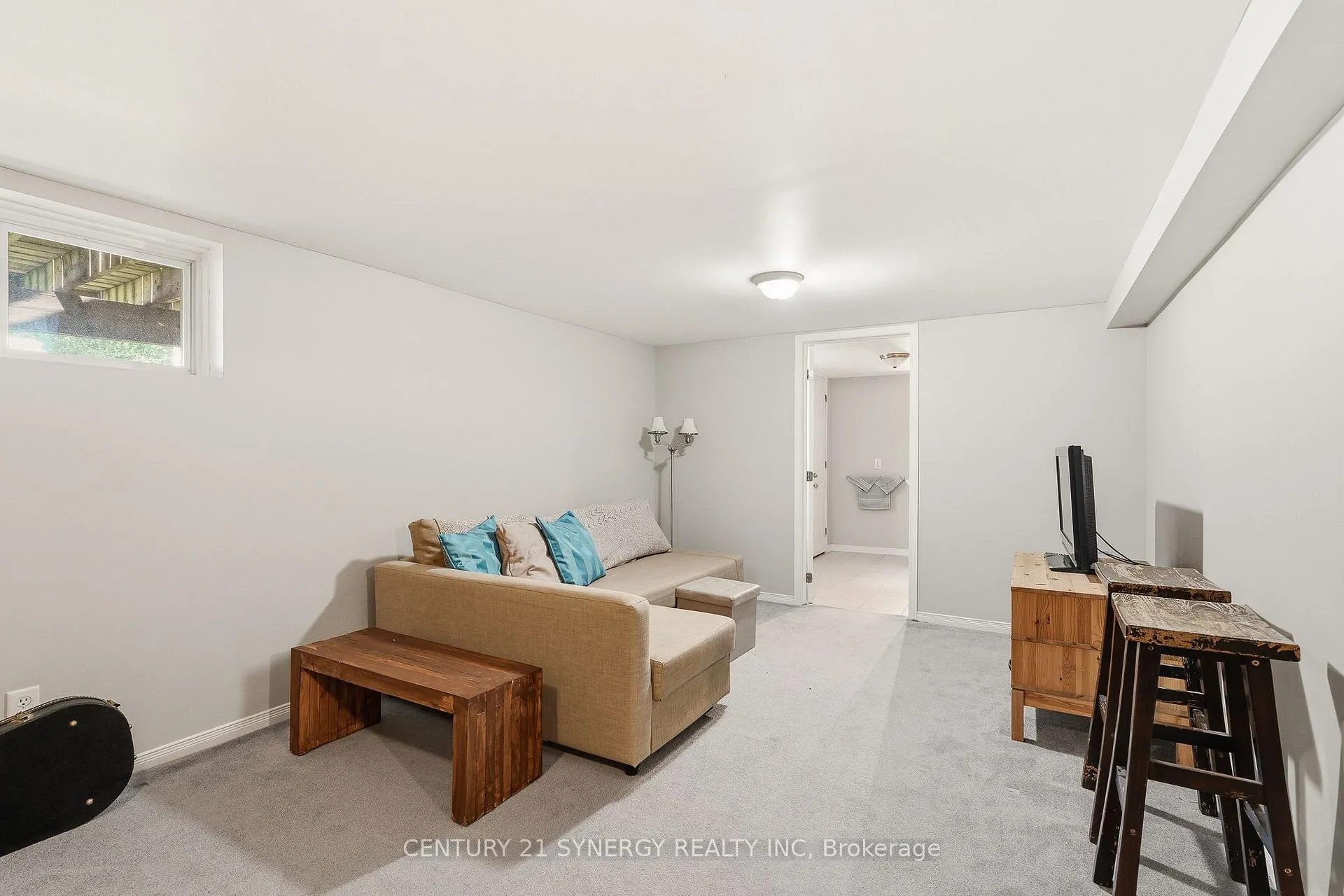 Photo 25 of 1324 Avenue O, Ottawa, Eastway Gardens/Industrial Park — HOMEH