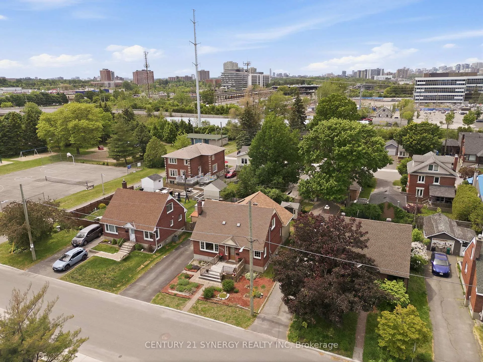 Photo 35 of 1324 Avenue O, Ottawa, Eastway Gardens/Industrial Park — HOMEH