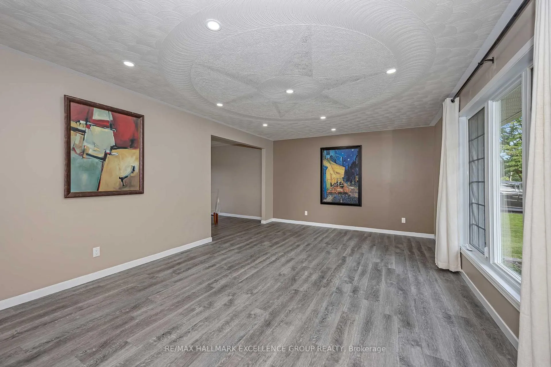 Photo 7 of 844 Principale Street, Casselman — HOMEH
