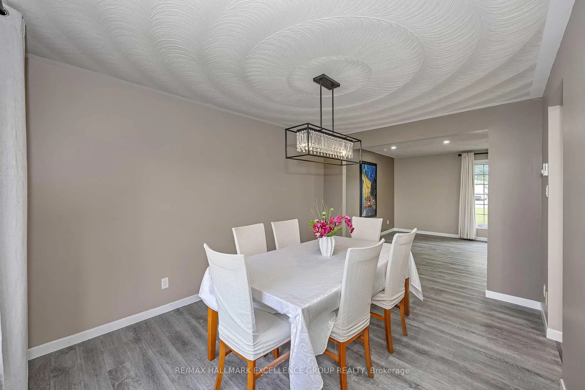 Photo 10 of 844 Principale Street, Casselman — HOMEH