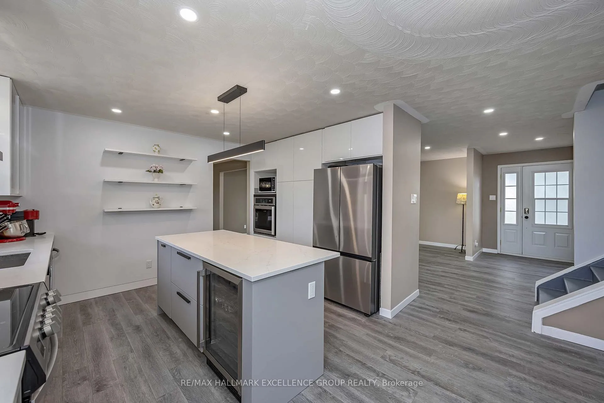 Photo 14 of 844 Principale Street, Casselman — HOMEH