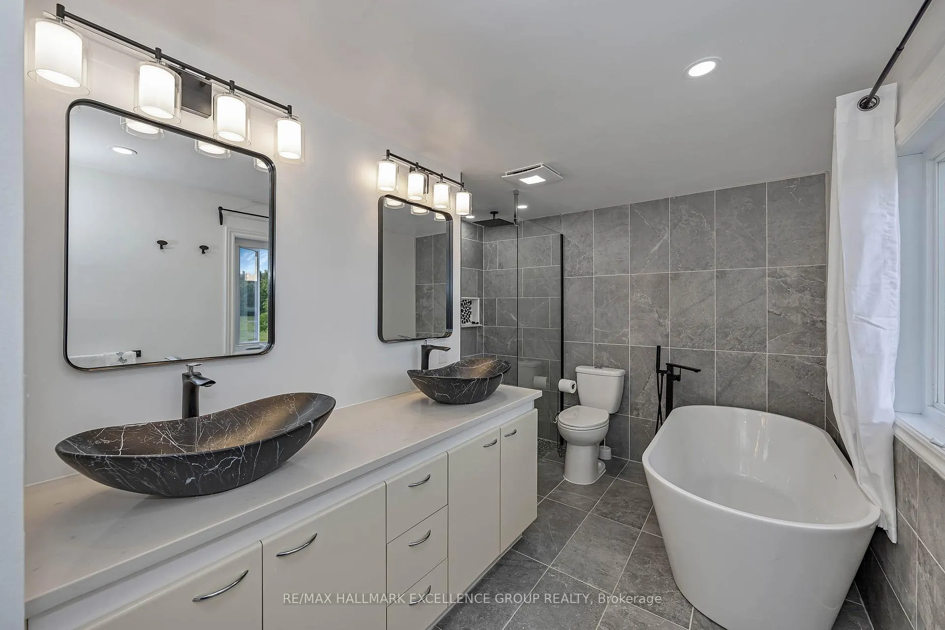 Photo 25 of 844 Principale Street, Casselman — HOMEH