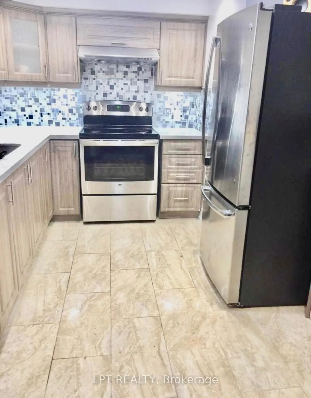 Photo 1 of Unit lower, 87 Maple Valley Street, Brampton, Bram East — HOMEH