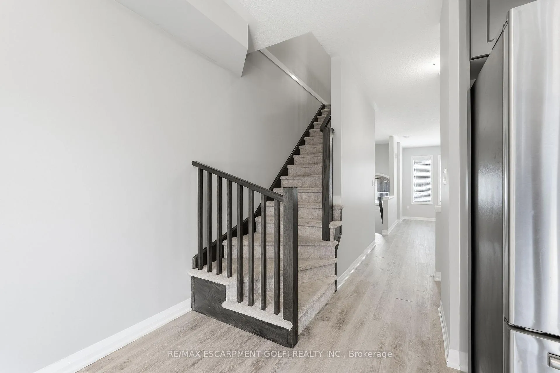 Photo 14 of 28 Aqua Lane, Hamilton, Rural Glanbrook — HOMEH