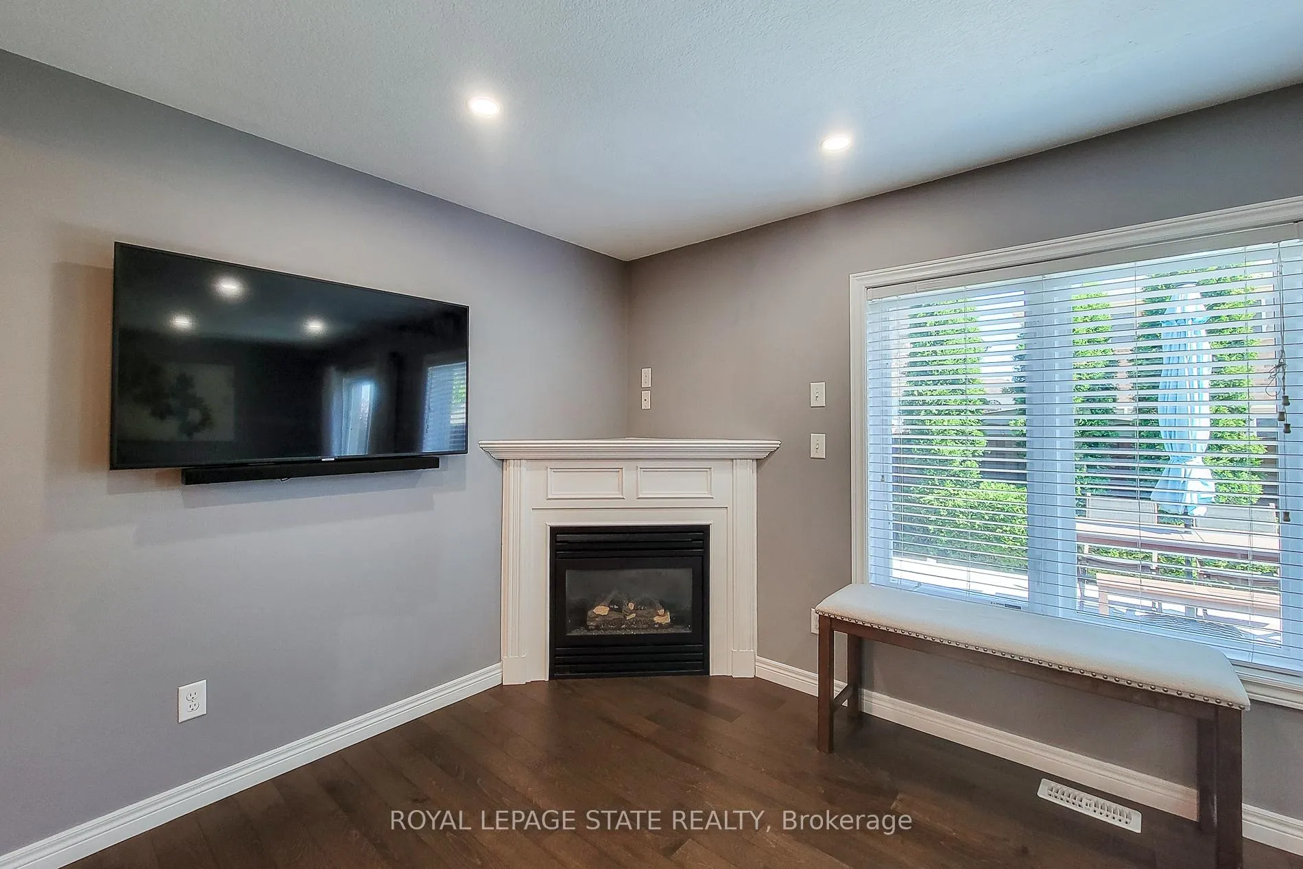 Photo 14 of Unit 4, 615 Rymal Road E, Hamilton, Butler — HOMEH