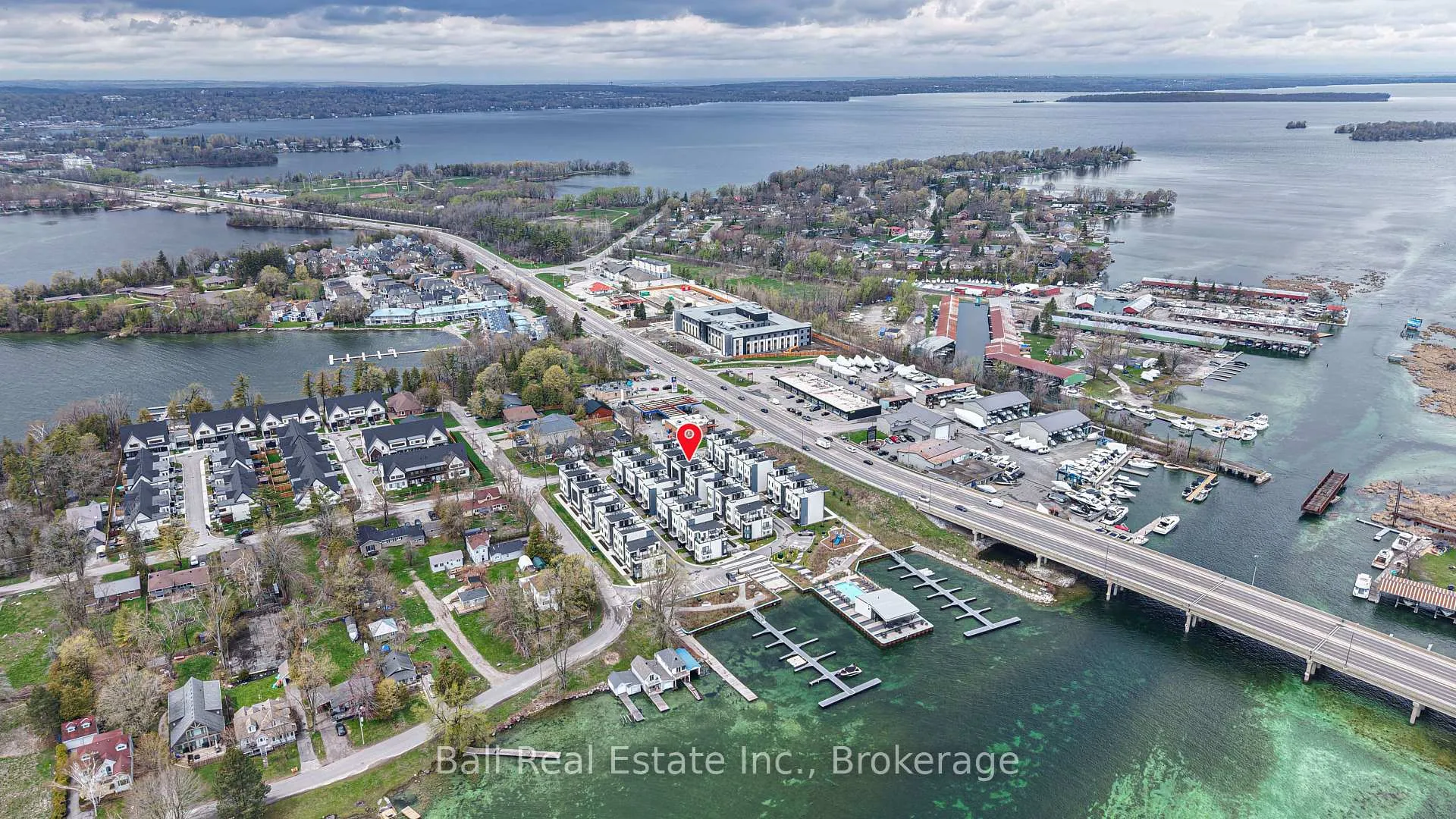 Photo 29 of 16 Mariners Pier Way, Orillia — HOMEH