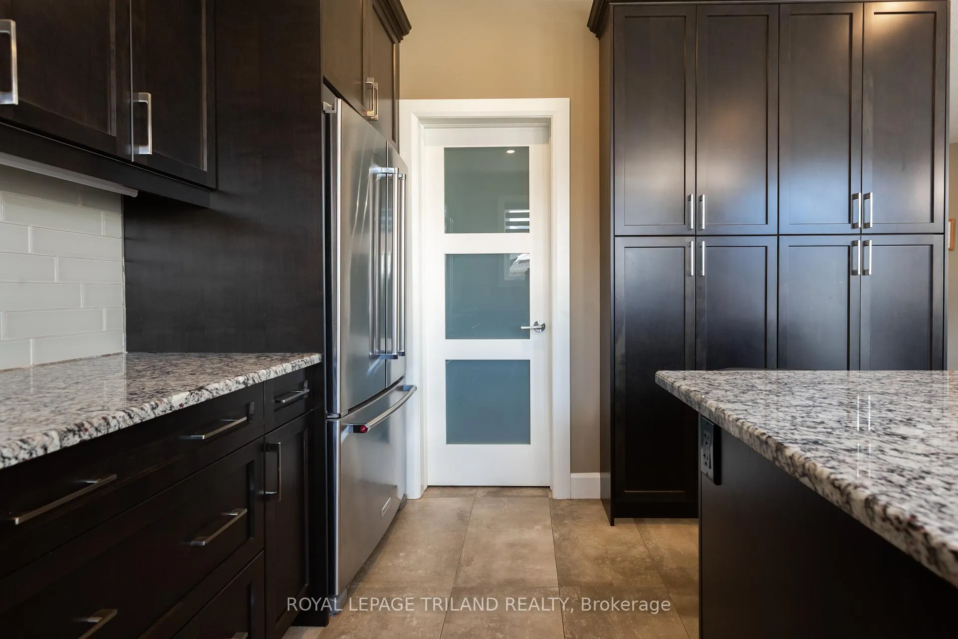 Photo 11 of 253 Boardwalk Way, Thames Centre, Dorchester — HOMEH