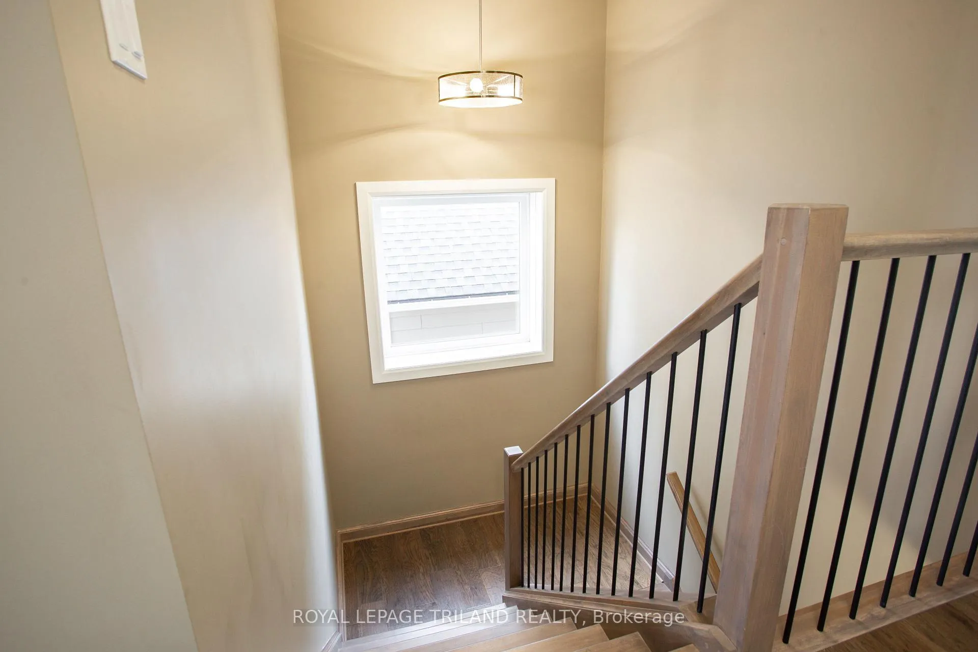Photo 17 of 253 Boardwalk Way, Thames Centre, Dorchester — HOMEH