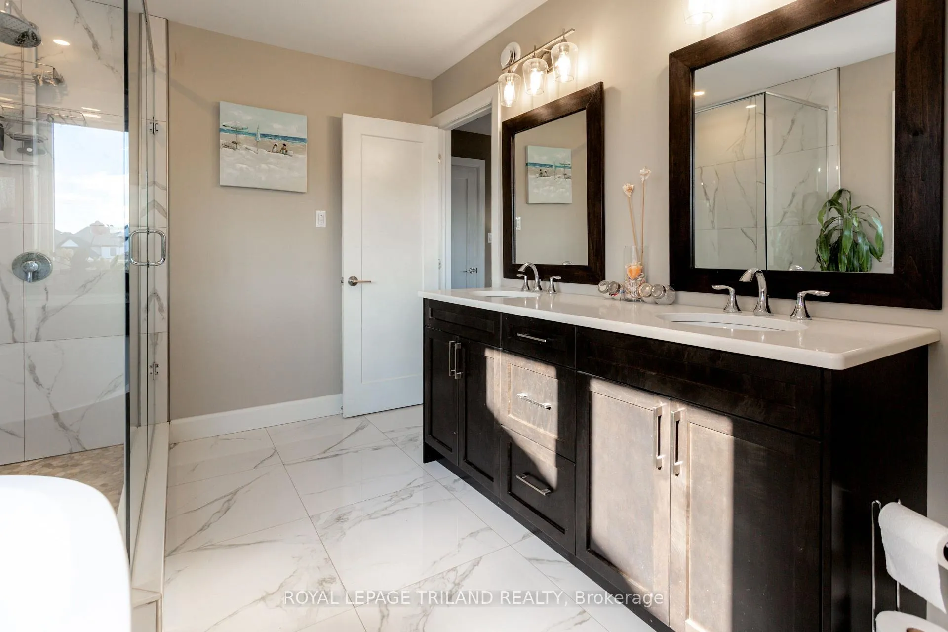Photo 21 of 253 Boardwalk Way, Thames Centre, Dorchester — HOMEH