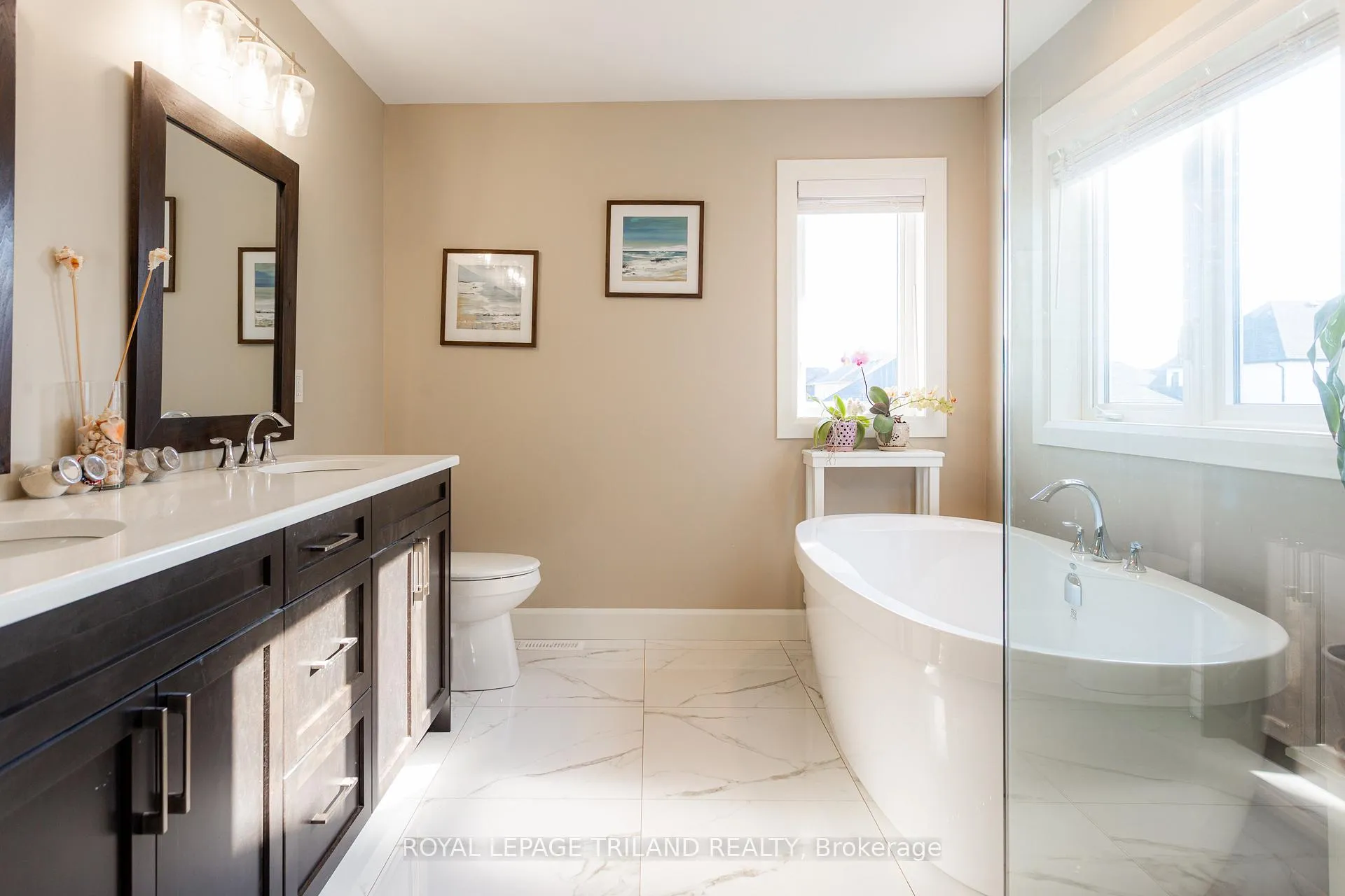 Photo 23 of 253 Boardwalk Way, Thames Centre, Dorchester — HOMEH